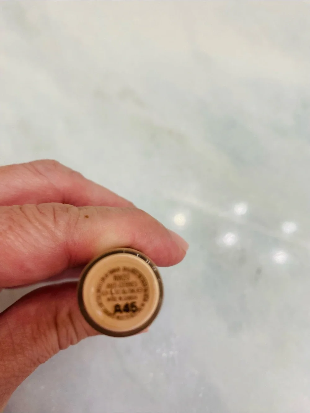 NWB MAC Cosmetics Studio Fix 24-Hour Smooth Wear Concealer - NW20 (Light Beige)
